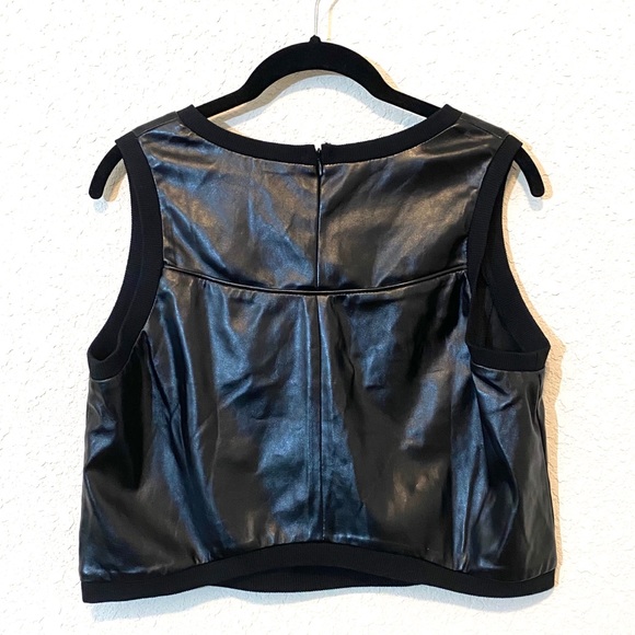 Gracia NWT Vegan Leather Crop Top - Picture 2 of 4